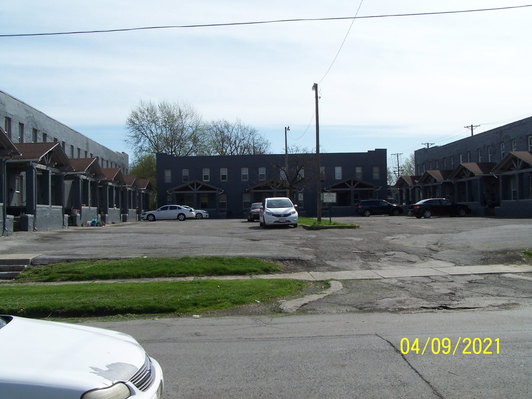 TERRACE COURT APARTMENTS. 800 N ELIZABETH ST. Shawnee Properties